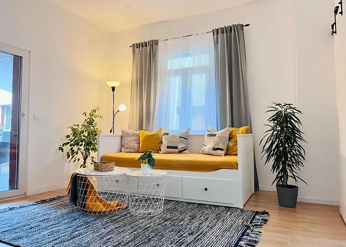 -1-Zentral-Traumwohnung-Rhein