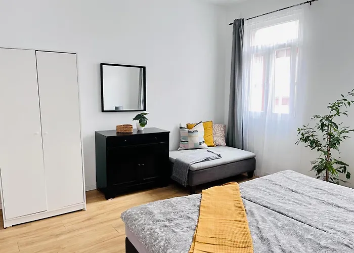 -1-Zentral-Traumwohnung-Rhein