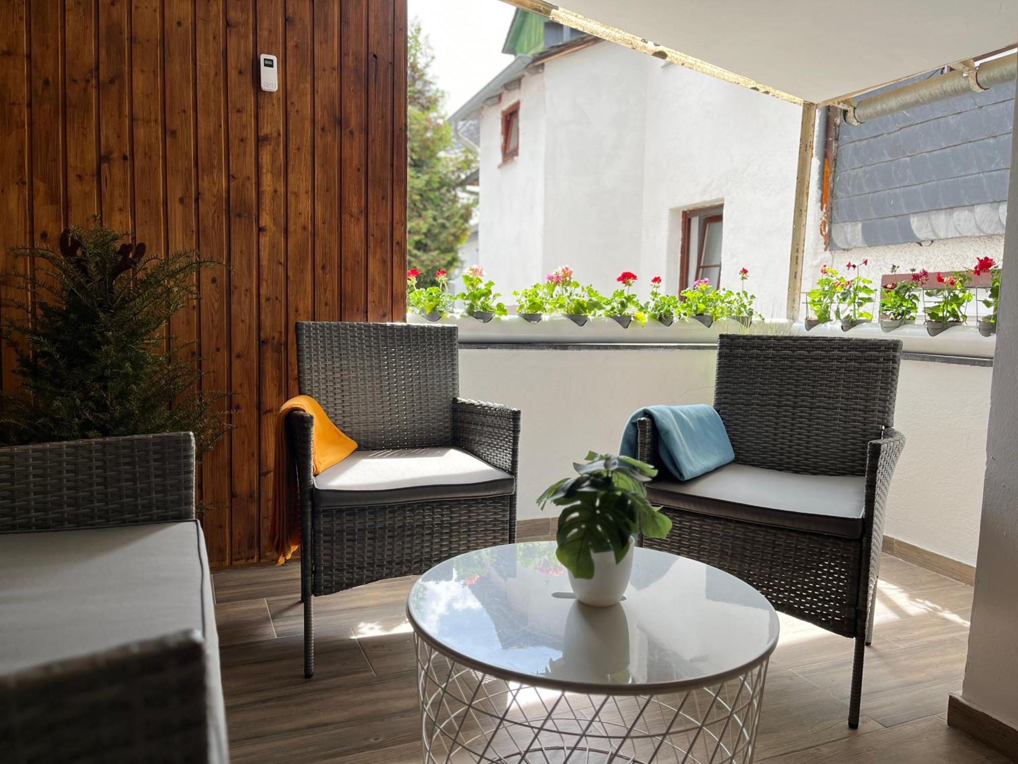 -1-zentral-traumwohnung-rhein Appartement