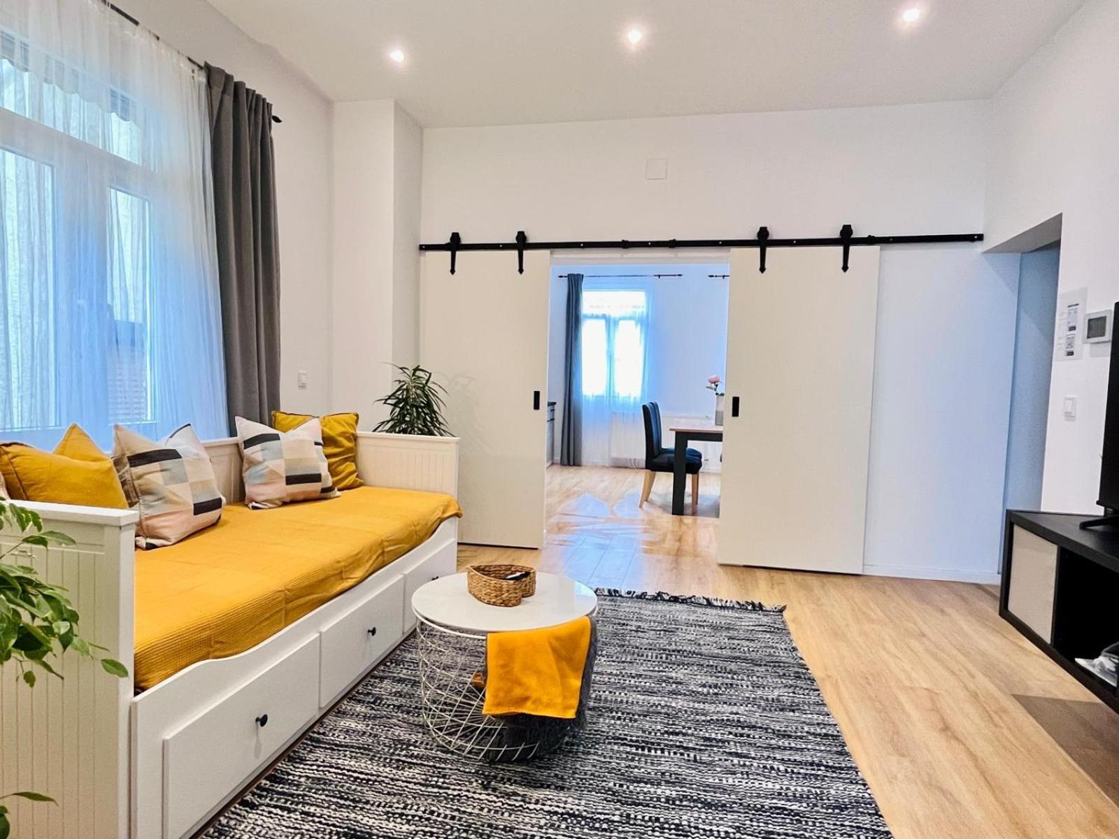-1-zentral-traumwohnung-rhein